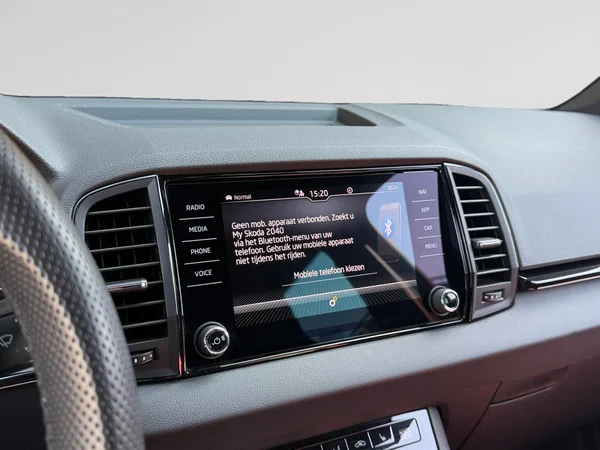 SKODA Karoq (2025) — foto 5 van 23