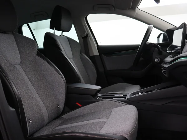 SKODA Octavia Combi (2024) — foto 18 van 19
