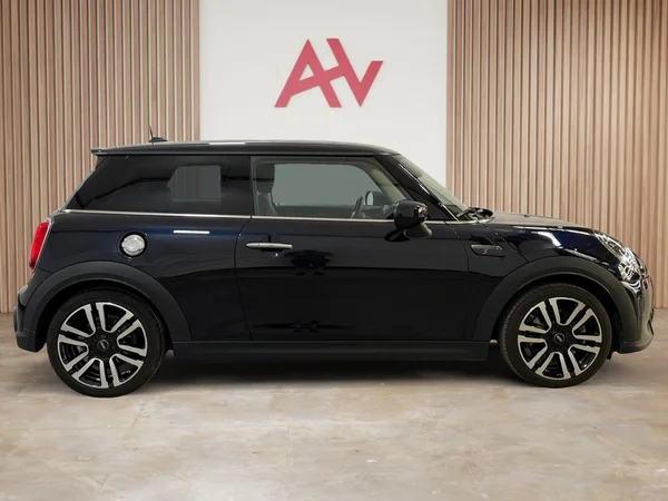 MINI Cooper-S (2023) — foto 23 van 28