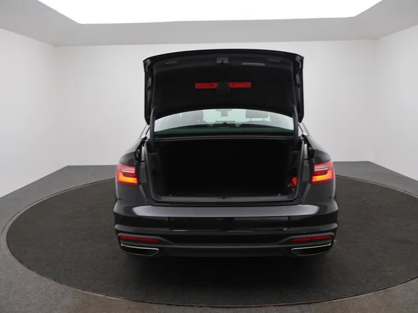 AUDI A4 (2020) — foto 8 van 25