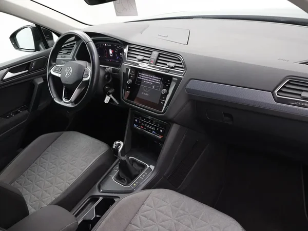 Volkswagen Tiguan (2022) — foto 19 van 25