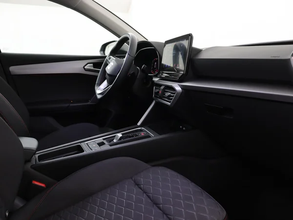 SEAT Leon (2024) — foto 3 van 27