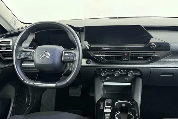 Citroen C5 X (2023) — foto 17 van 32