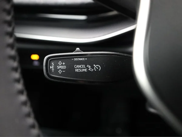 SKODA Superb Combi (2024) — foto 9 van 24