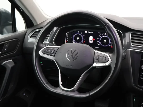 Volkswagen Tiguan (2022) — foto 4 van 24
