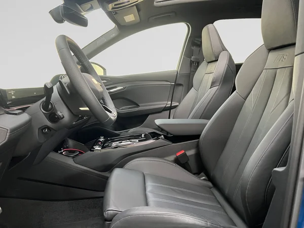AUDI Q6 e-tron (2026) — foto 16 van 20