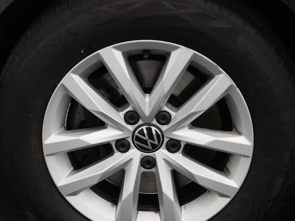 Volkswagen Passat (2022) — foto 7 van 48