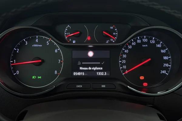 Opel Crossland (2023) — foto 14 van 29