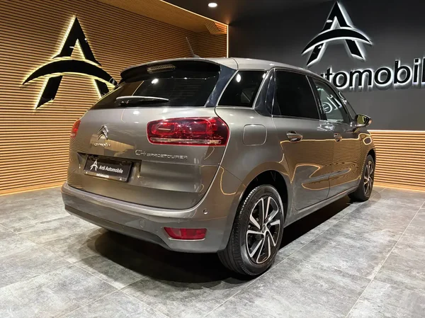 Citroen C4 (2019) — foto 22 van 27