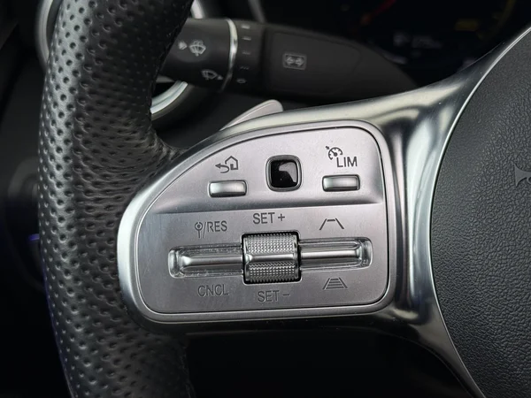 MERCEDES GLC200 (2023) — foto 9 van 31