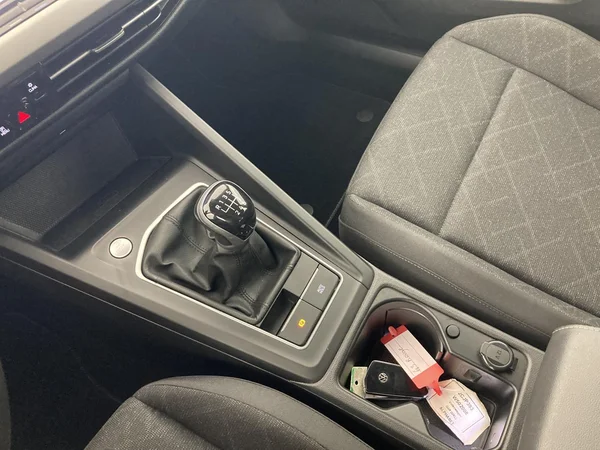 VOLKSWAGEN Golf VIII SW (2022) — foto 9 van 36