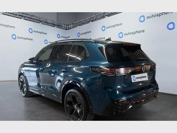 VOLKSWAGEN Tiguan (2026) — foto 12 van 29