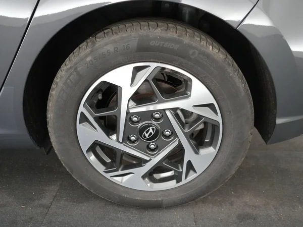 Hyundai i30 (2025) — foto 6 van 22