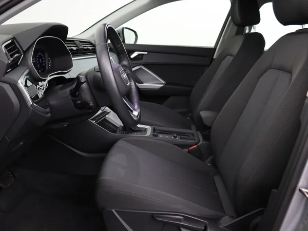 AUDI Q3 (2020) — foto 2 van 27