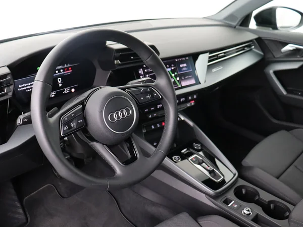 AUDI A3 Sportback (2025) — foto 17 van 18