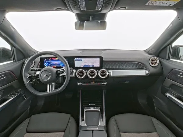 Mercedes-Benz EQB (2025) — foto 8 van 11