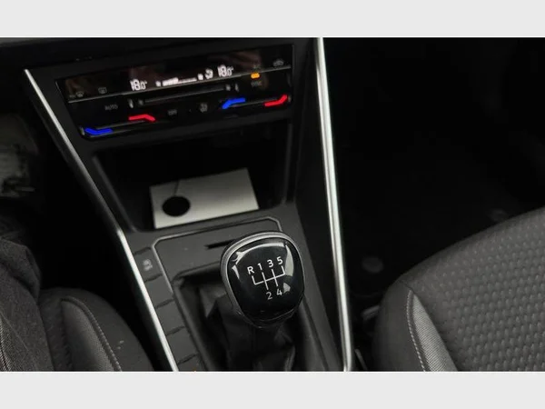 Volkswagen TAIGO (2023) — foto 13 van 24