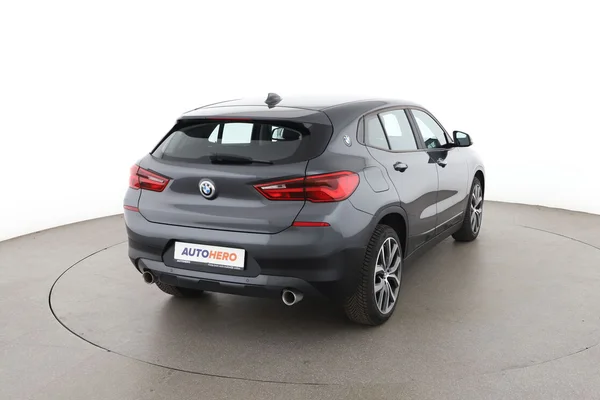 BMW X2 (2018) — foto 12 van 16