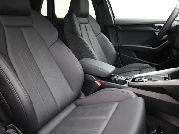 AUDI A3 Sportback (2024) — foto 15 van 20
