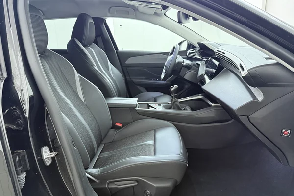 Peugeot 308 SW (2024) — foto 19 van 21