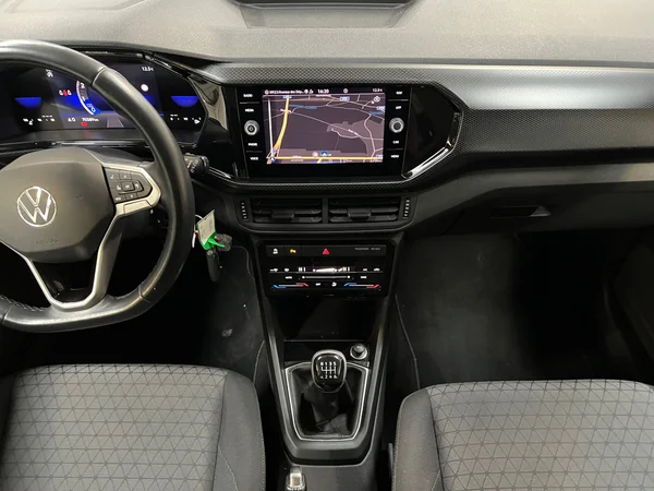 VOLKSWAGEN T-Cross (2023) — foto 18 van 19