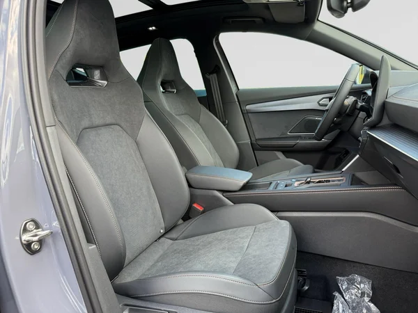 CUPRA Formentor e-Hybrid (PHEV) (2025) — foto 14 van 20