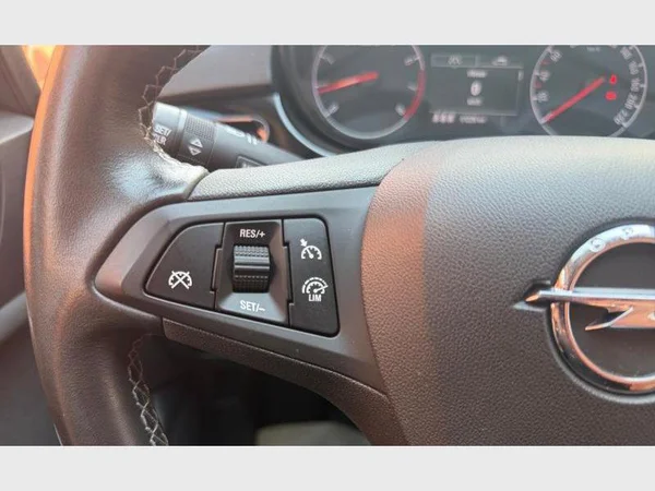 Opel Corsa (2019) — foto 8 van 19