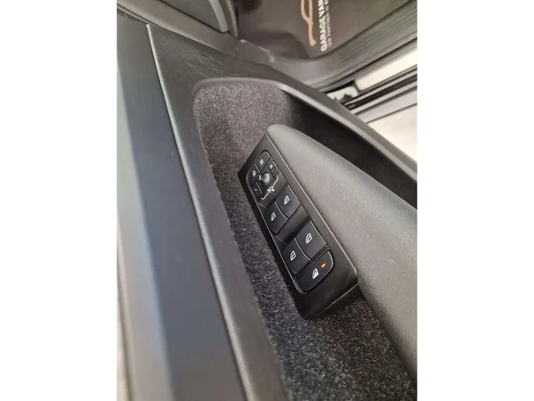 Volvo XC40 (2021) — foto 5 van 17