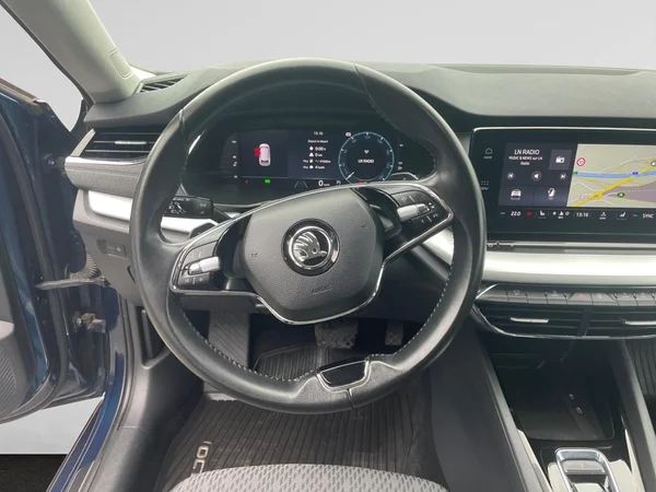 SKODA Octavia Combi Dsl (2022) — foto 3 van 21
