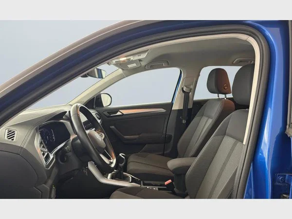 Volkswagen T-Roc (2022) — foto 15 van 15
