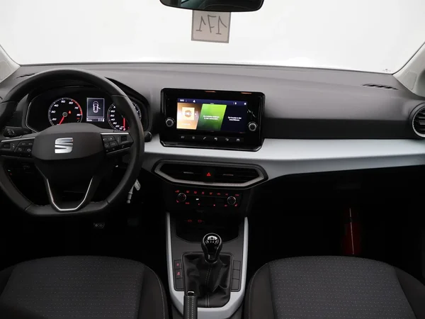 SEAT Arona (2023) — foto 3 van 24