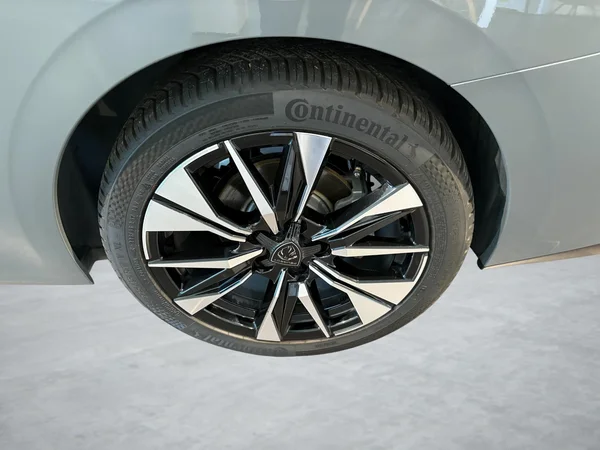 Peugeot 308 (2025) — foto 2 van 20