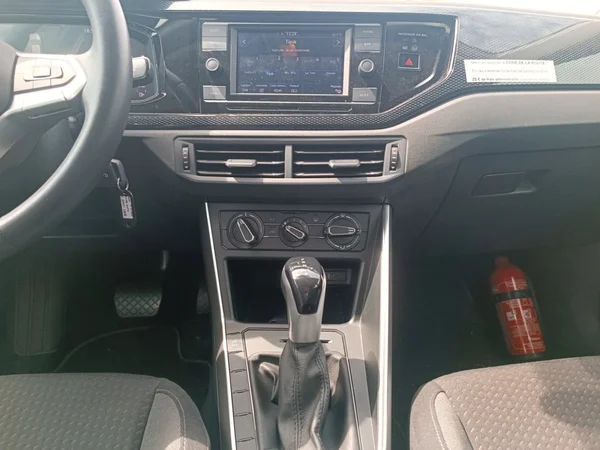 VOLKSWAGEN Polo (2023) — foto 6 van 21