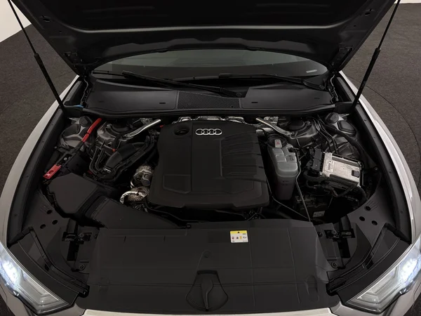 AUDI A6 (2021) — foto 6 van 32