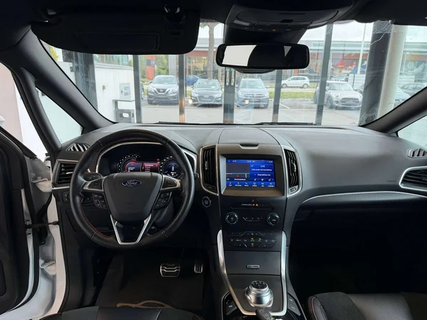 Ford S-Max (2023) — foto 3 van 22