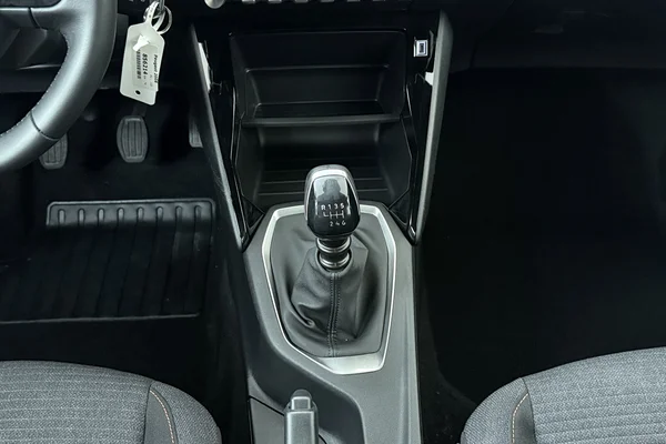 Peugeot 2008 (2025) — foto 4 van 20