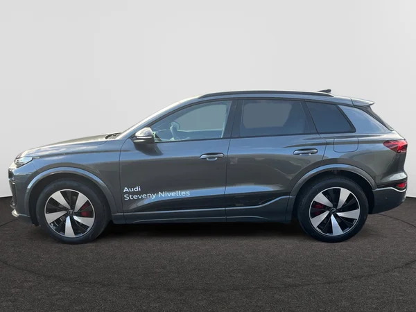 AUDI Q6 e-tron (2024) — foto 12 van 20