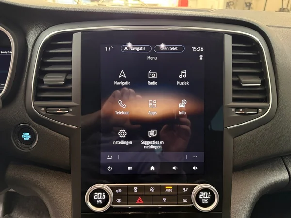 Renault Megane (2023) — foto 13 van 27