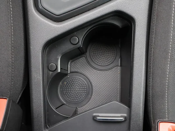VOLKSWAGEN Tiguan eHybrid (PHEV) (2022) — foto 13 van 24