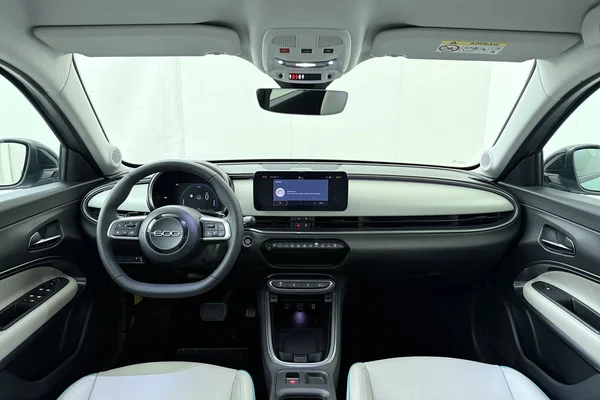 Fiat 600 (2025) — foto 22 van 22