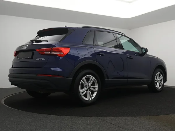 AUDI Q3 PHEV (2023) — foto 12 van 26