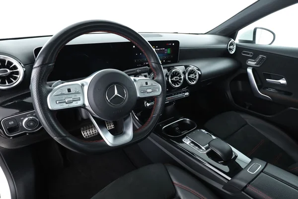 Mercedes-Benz A-Klasse (2019) — foto 2 van 16