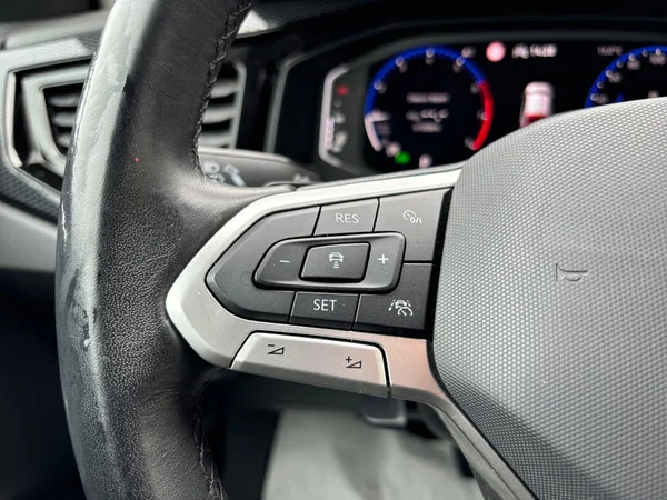 VOLKSWAGEN Taigo (2022) — foto 3 van 14