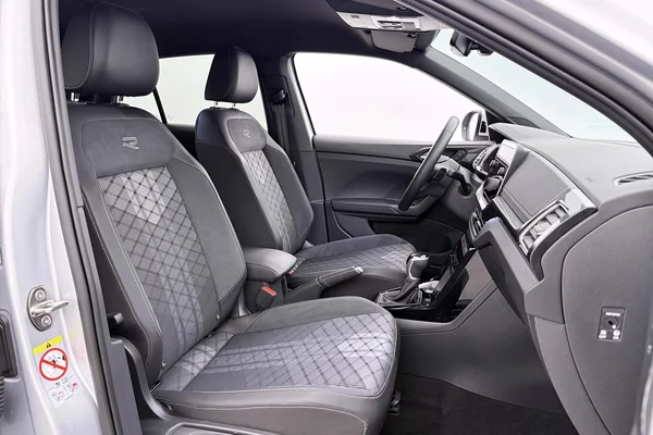 Volkswagen T-Cross (2025) — foto 6 van 27