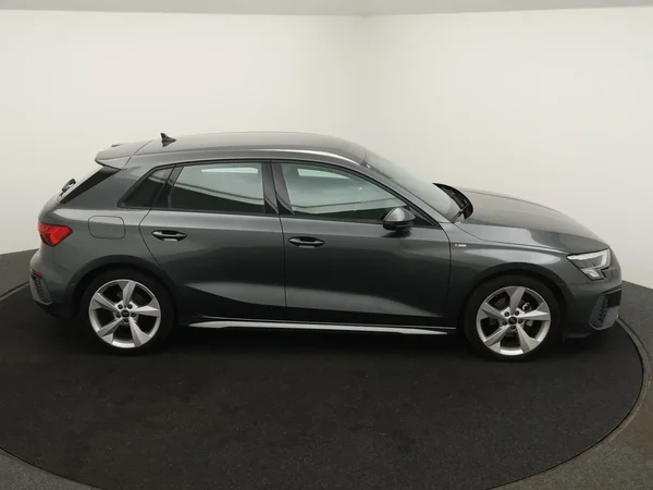 Audi A3 (2024) — foto 21 van 23