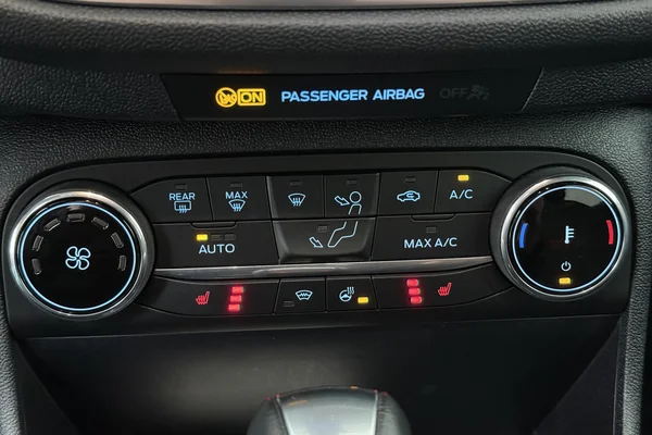 Ford Fiesta (2022) — foto 7 van 17