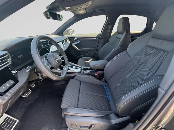 AUDI A3 Sedan (2025) — foto 15 van 24