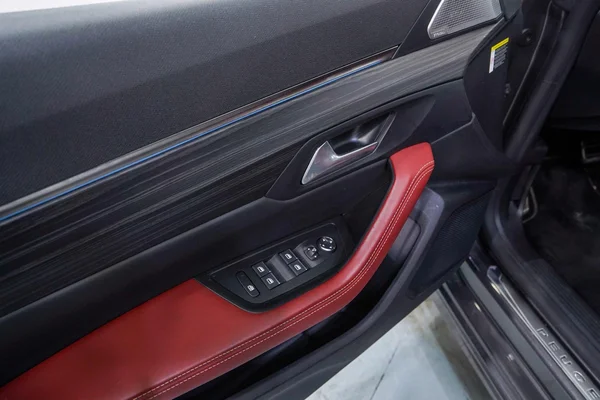 Peugeot 508 PHEV (2022) — foto 10 van 64
