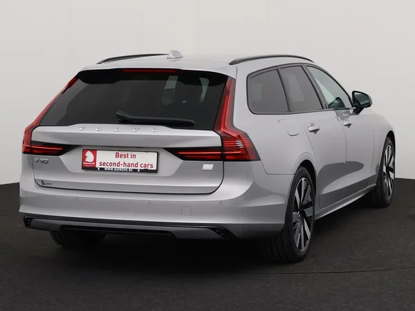 VOLVO V90 (2024) — foto 23 van 34