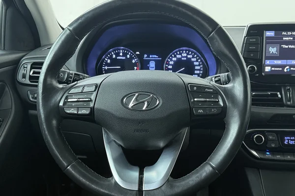 Hyundai i30 (2024) — foto 2 van 25